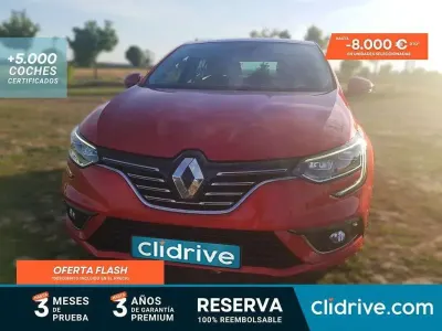 Usado Renault Mégane LIMITED 132 CV (97 kW) 2018 Rojo Utilitario