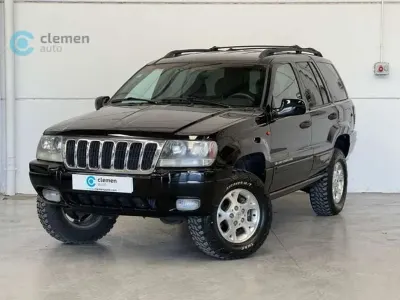 Usado Jeep Grand Cherokee Laredo 190 CV (139 kW) 2000 Negro SUV