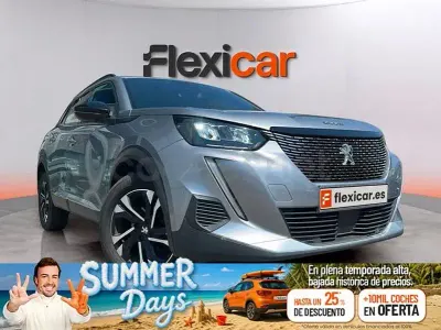 Usado Peugeot 2008 Allure 130 CV (95 kW) 2023 Gris SUV