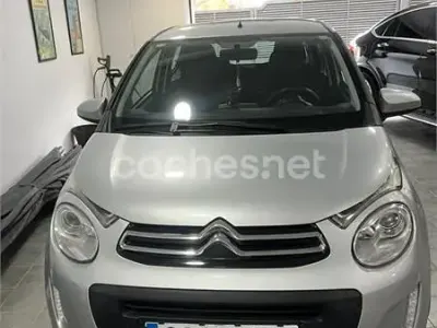 Usado Citroën C1 Feel 69 CV (50 kW) 2015 Gris / plata Utilitario