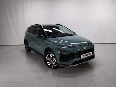 Nuevo Hyundai Bayon 100 CV (73 kW) 2025 Verde SUV