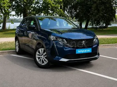 Usado Peugeot 3008 Active 130 CV (95 kW) 2022 Azul SUV