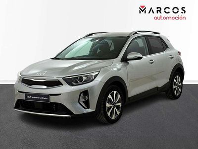 Usado Kia Stonic 101 CV (74 kW) 2021 Plateado SUV