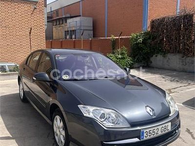 Begagnad Renault Laguna III Dynamique 130 HK (95 kW) 2008 Svart Sedan