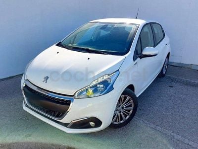 Usado Peugeot 208 Signature Sky 99 CV (72 kW) 2019 Blanco Utilitario