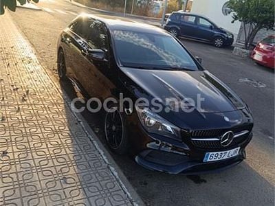 Usado Mercedes CLA220 Shooting Brake AMG line 177 CV (130 kW) 2016 Negro Familiar