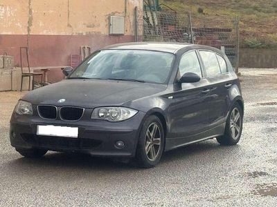 Gris Usado 2004 BMW 118 Utilitario | 4500 € (Precio justo)