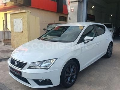 Usado Seat Leon Style 115 CV (84 kW) 2020 Blanco Berlina