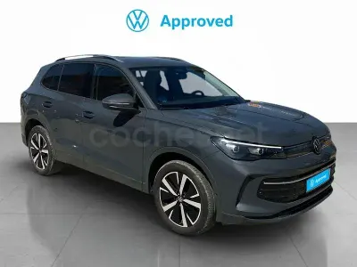 Usado VW Tiguan 204 CV (150 kW) 2025 Gris / plata SUV