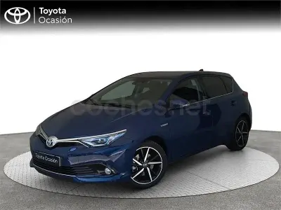 Usado Toyota Auris Hybrid 136 CV (100 kW) 2017 Negro Berlina