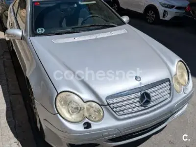 Usado Mercedes C220 Sport Edition 150 CV (110 kW) 2007 Blanco Berlina
