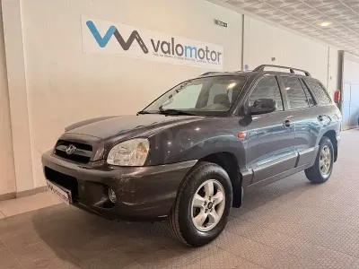 Usado Hyundai Santa Fe Style 125 CV (91 kW) 2006 Gris / plata SUV