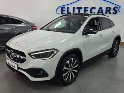 Usado Mercedes GLA200 150 CV (110 kW) 2023 Blanco SUV