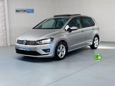 Usado VW Golf Sportsvan Advance 125 CV (91 kW) 2016 Gris / plata Monovolumen