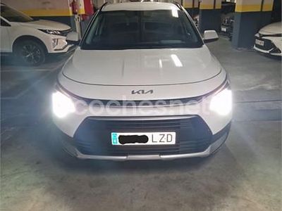 Usado Kia Niro 141 CV (103 kW) 2022 Blanco SUV