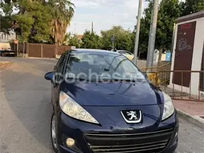 Usado Peugeot 207 Sport 90 CV (66 kW) 2009 Azul Berlina