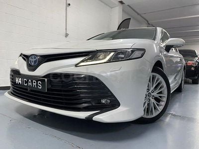 Usado Toyota Camry Advance 218 CV (160 kW) 2020 Blanco Berlina