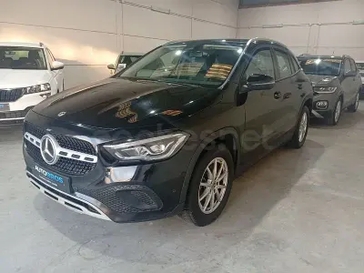 Usado Mercedes GLA200 150 HP (110 kW) 2021 Preto SUV