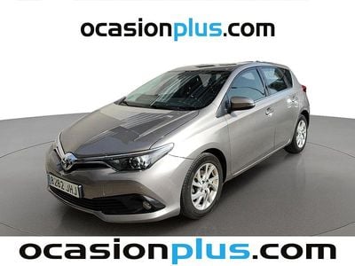 Usado Toyota Auris Active 116 CV (85 kW) 2015 Marrón Utilitario