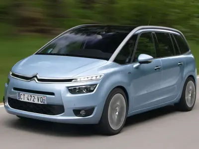 Usado Citroën Grand C4 Picasso Shine 150 CV (110 kW) 2017 Rojo Monovolumen