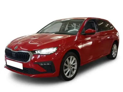 Usado Skoda Scala Selection 116 CV (85 kW) 2024 Rojo Utilitario