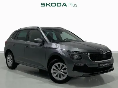 Usado Skoda Kamiq Selection 116 CV (85 kW) 2025 Gris SUV