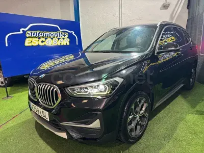 Käytetty BMW X1 Comfort Edition 150 HP (110 kW) 2019 Musta Katumaasturi