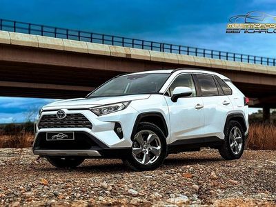 Usado Toyota RAV4 Hybrid Advance 218 CV (160 kW) 2021 Blanco SUV