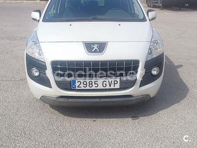 Blanco Usado 2010 Peugeot 3008 Premium Berlina | 5700 € (Precio justo)