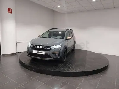 Usado Dacia Jogger Extreme 140 CV (102 kW) 2026 Gris / plata Monovolumen