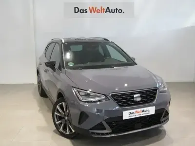Usado Seat Arona FR 115 CV (84 kW) 2025 Gris SUV