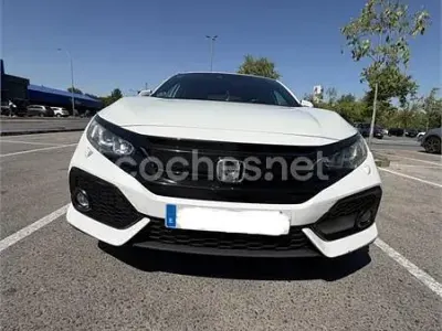 Usado Honda Civic Elegance 129 CV (94 kW) 2017 Blanco Berlina