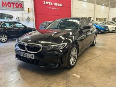 Usado BMW 320 Comfort Edition 184 CV (135 kW) 2019 Negro Berlina