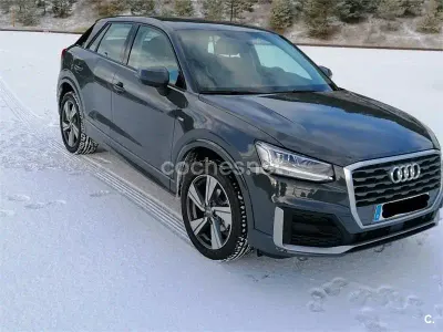 Usado Audi Q2 Design 116 CV (85 kW) 2019 Gris / plata SUV
