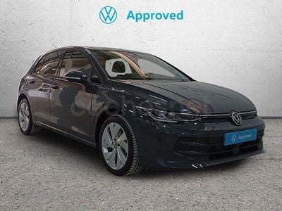 Usado VW Golf VIII 115 CV (84 kW) 2025 Gris / plata Berlina