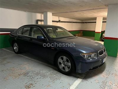Azul Usado 2002 BMW 745 Berlina | 4000 €