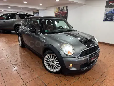 Usado Mini Cooper S 175 CV (128 kW) 2007 Gris / plata Utilitario