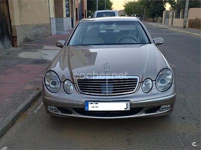 Mercedes E320