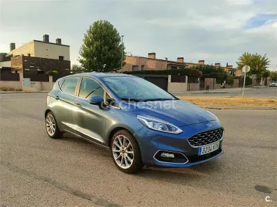 Usado Ford Fiesta Vignale 100 CV (73 kW) 2019 Azul Utilitario