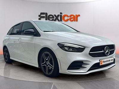 Usado Mercedes B200 150 CV (110 kW) 2023 Blanco Monovolumen
