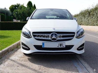 Blanco Usado 2017 Mercedes B200 AMG line Monovolumen | 15.500 € (Precio justo)