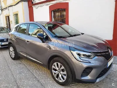 Usado Renault Captur LIMITED 90 CV (66 kW) 2020 Gris / plata SUV