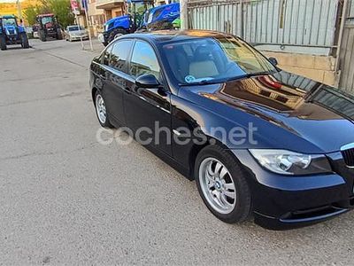 Usado BMW 318 122 CV (89 kW) 2006 Negro Berlina