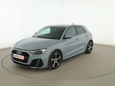 Usado Audi A1 Sportback Comfort 95 CV (69 kW) 2021 Gris Utilitario