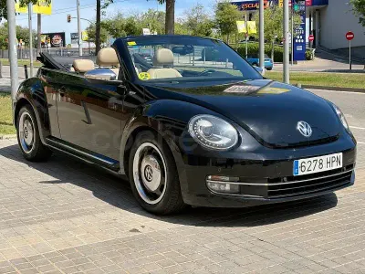 Usado VW Beetle 105 CV (77 kW) 2013 Negro Utilitario