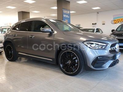 Gris / plata Usado 2020 Mercedes GLA200 SUV | 32.500 € (Precio justo)