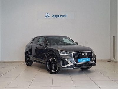 Usado Audi Q2 S-Line 116 CV (85 kW) 2023 Gris / plata SUV