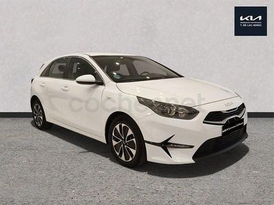 Usado Kia Ceed 100 CV (73 kW) 2025 Blanco Utilitario