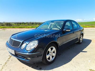 Usado Mercedes E320 Avantgarde 204 CV (150 kW) 2006 Azul Berlina