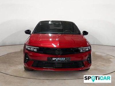 Usado Opel Astra 136 CV (100 kW) 2025 Rojo Berlina